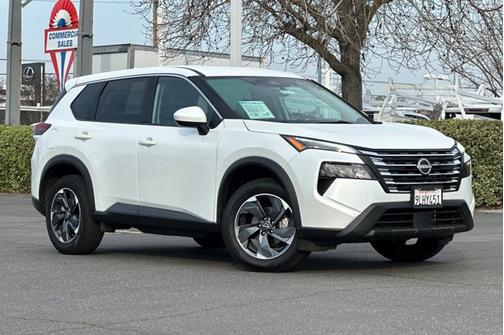 2024 Nissan Rogue SV