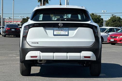 Fresh Powder 2026 Nissan Kicks S