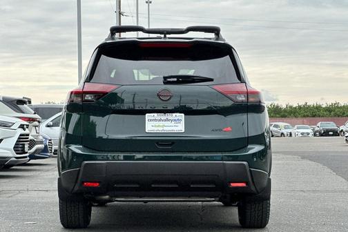 Obsidian Green 2026 Nissan Rogue Rock Creek