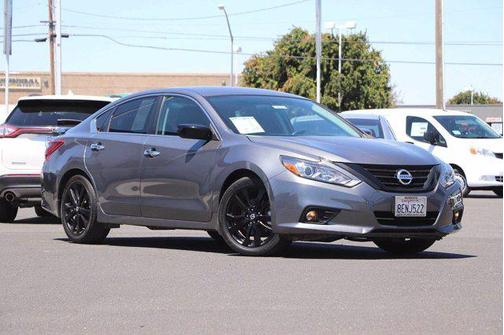 Gun Metallic 2018 Nissan Altima 2.5 SR