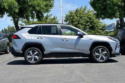 Silver Sky Metallic 2022 Toyota RAV4 Prime SE