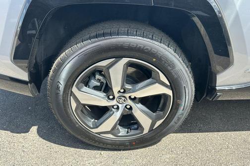 Silver Sky Metallic 2022 Toyota RAV4 Prime SE