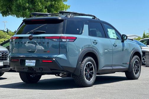 Baltic Teal/Super Black 2026 Nissan Pathfinder Rock Creek