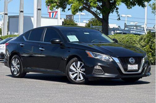 Super Black 2021 Nissan Altima S FWD