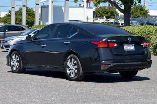 Super Black 2021 Nissan Altima S FWD