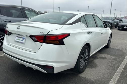 2023 Nissan Altima 2.5 SV
