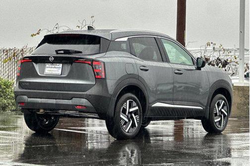Gun Metallic 2026 Nissan Kicks SV