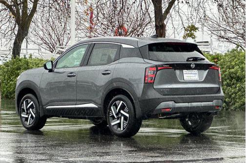 Gun Metallic 2026 Nissan Kicks SV
