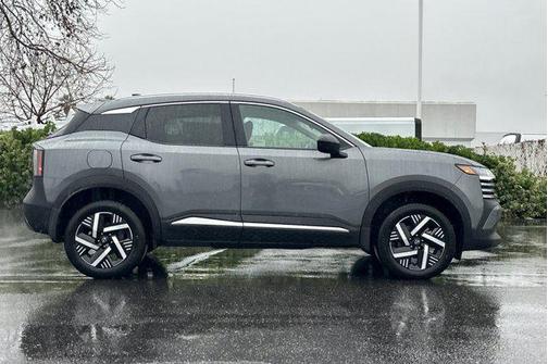 Gun Metallic 2026 Nissan Kicks SV