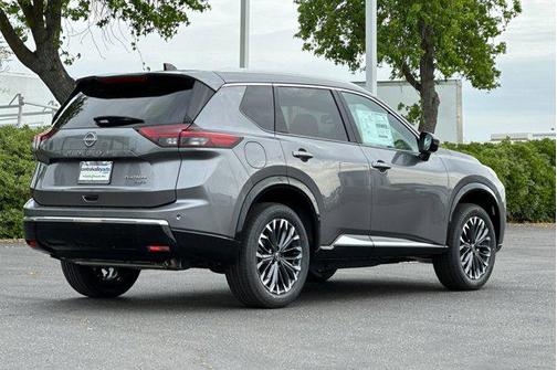 Gun Metallic 2026 Nissan Rogue Platinum
