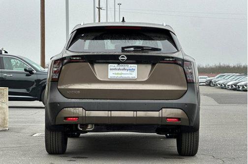 Canyon Bronze Metallic 2026 Nissan Kicks SV