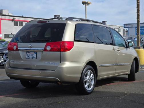 2006 Toyota Sienna XLE