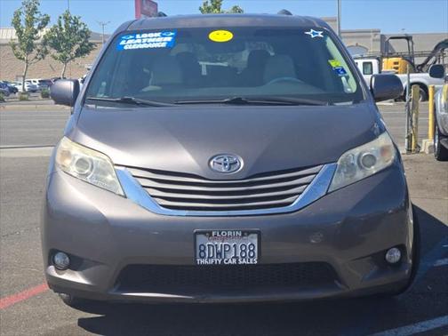 2011 Toyota Sienna XLE