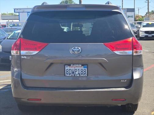 2011 Toyota Sienna XLE