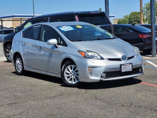 2013 Toyota Prius Plug-in 