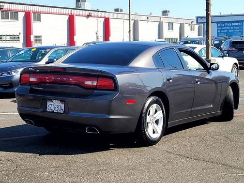 2013 Dodge Charger SE