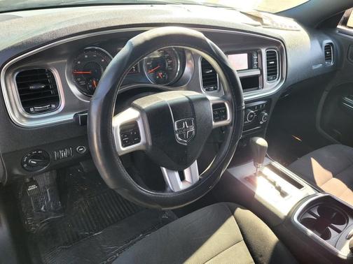 2013 Dodge Charger SE