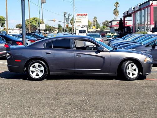 2013 Dodge Charger SE