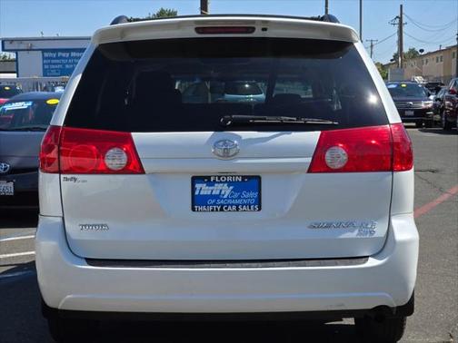 2009 Toyota Sienna XLE