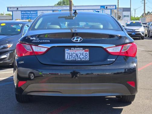 Phantom Black Metallic 2014 Hyundai SONATA Limited