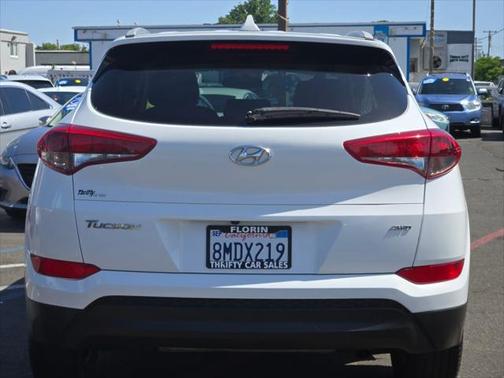 2018 Hyundai TUCSON SEL