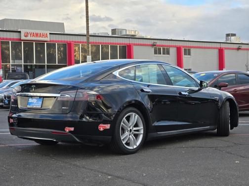 2016 Tesla Model S 85D