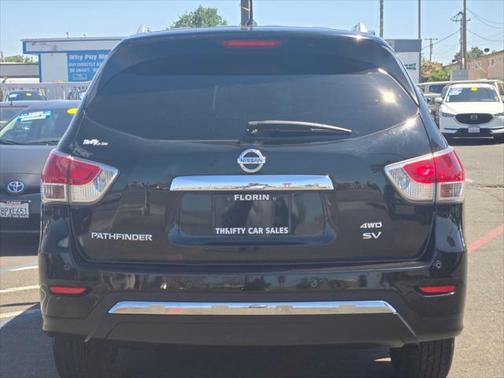 2014 Nissan Pathfinder SV