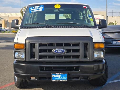 2014 Ford E350 Super Duty XL