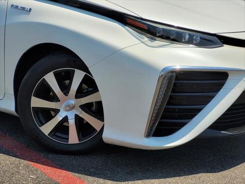 2016 Toyota Mirai Base