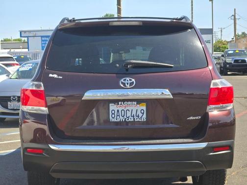 2013 Toyota Highlander SE