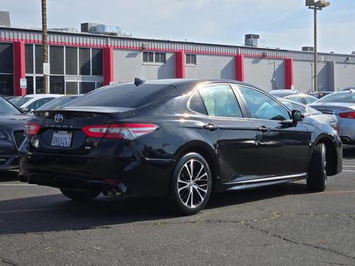 2019 Toyota Camry LE