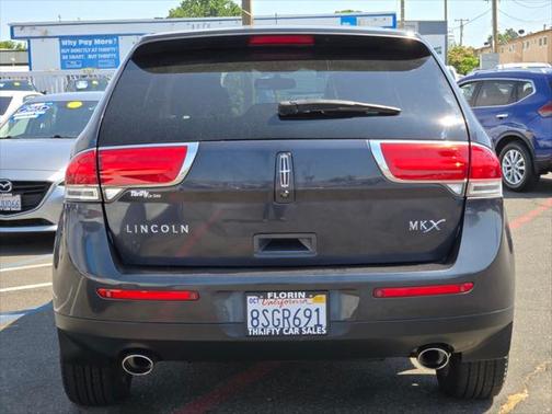2013 Lincoln MKX Base