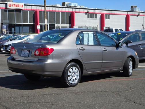 2003 Toyota Corolla LE