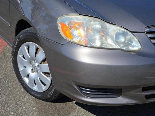 2003 Toyota Corolla LE