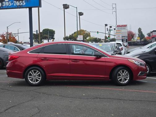 2016 Hyundai SONATA SE
