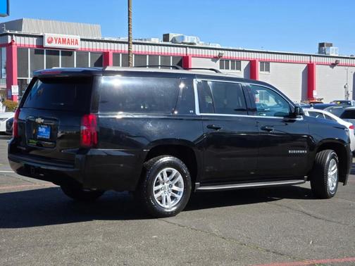 2017 Chevrolet Suburban LT