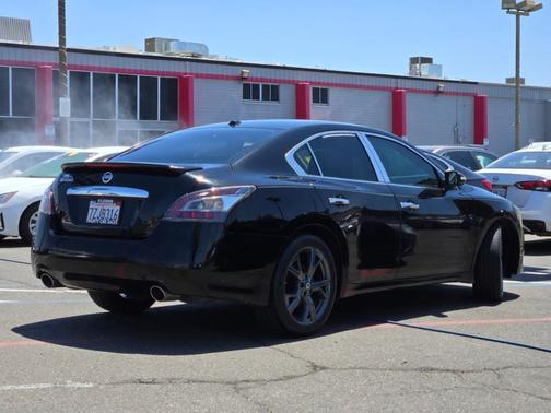 Super Black 2014 Nissan Maxima SV