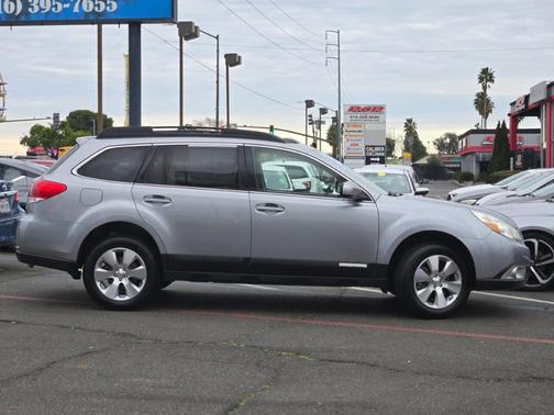 2010 Subaru Outback 3.6R Premium