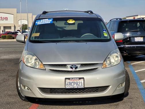 2008 Toyota Sienna XLE