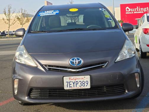 2014 Toyota Prius v Two