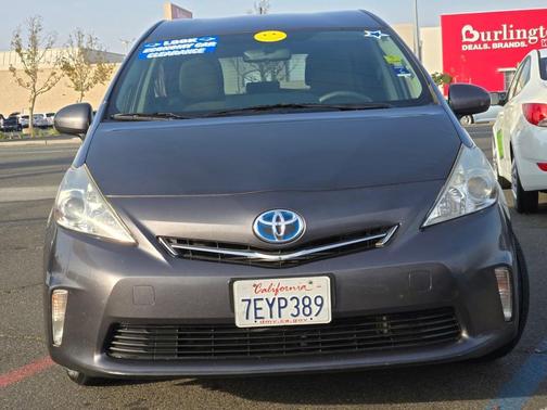 2014 Toyota Prius v Two