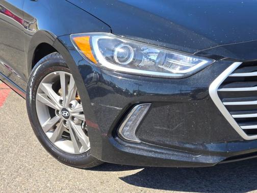 Phantom Black 2017 Hyundai ELANTRA SE