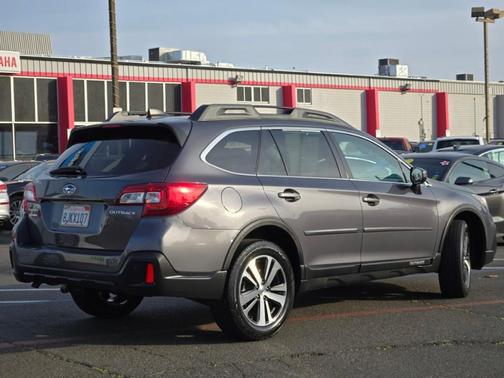 Magnetite Gray Metallic 2019 Subaru Outback 2.5i Limited