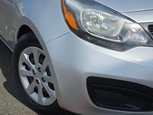 Bright Silver 2014 Kia Rio LX