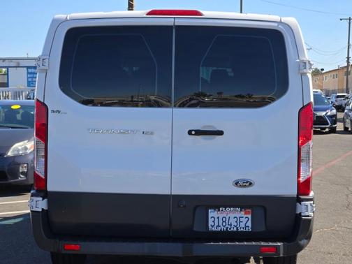 2018 Ford Transit-150 XL