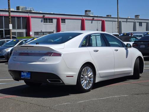 2015 Lincoln MKZ Base