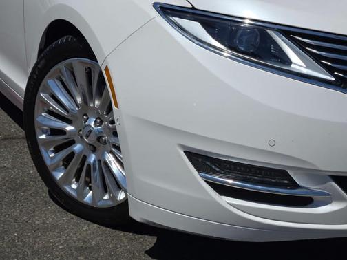 2015 Lincoln MKZ Base