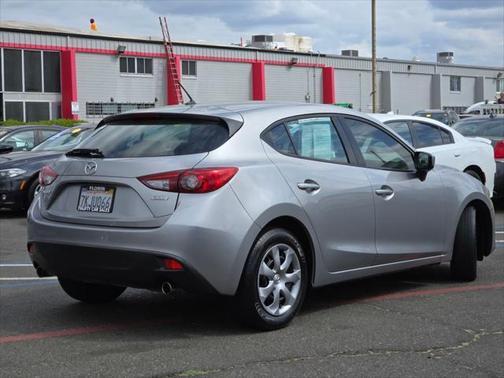 2015 Mazda Mazda3 i Sport