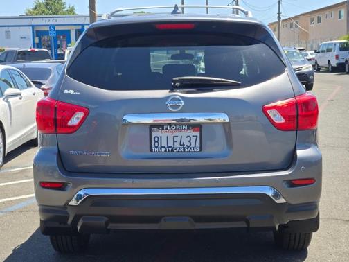 Gun Metallic 2019 Nissan Pathfinder S