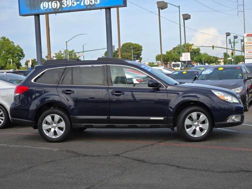 Deep Indigo Pearl 2012 Subaru Outback 2.5i Premium